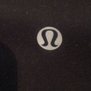 Lulu Lemon black cropped leggings size 6